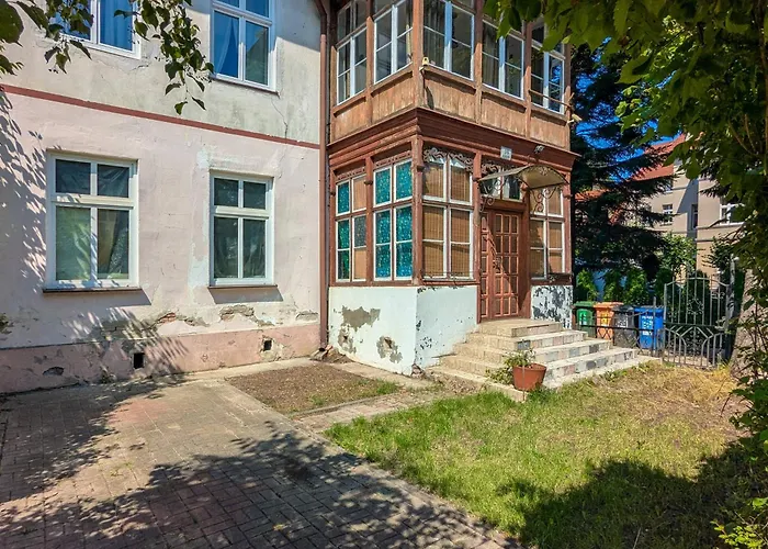 Helska 16